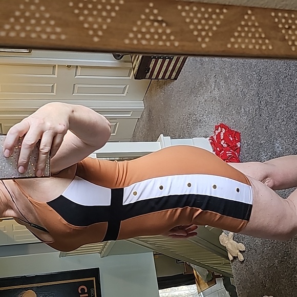 STUNNING BAILEY BLUE COLORBLOCK BODYCON DRESS - Picture 3 of 9